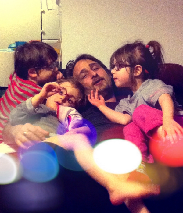 Claire Barer, maman de triplés Le blog de triplés- " La vie des triplés ": trucs, astuces et galères de parents de jumeaux et plus et de familles nombreuses.